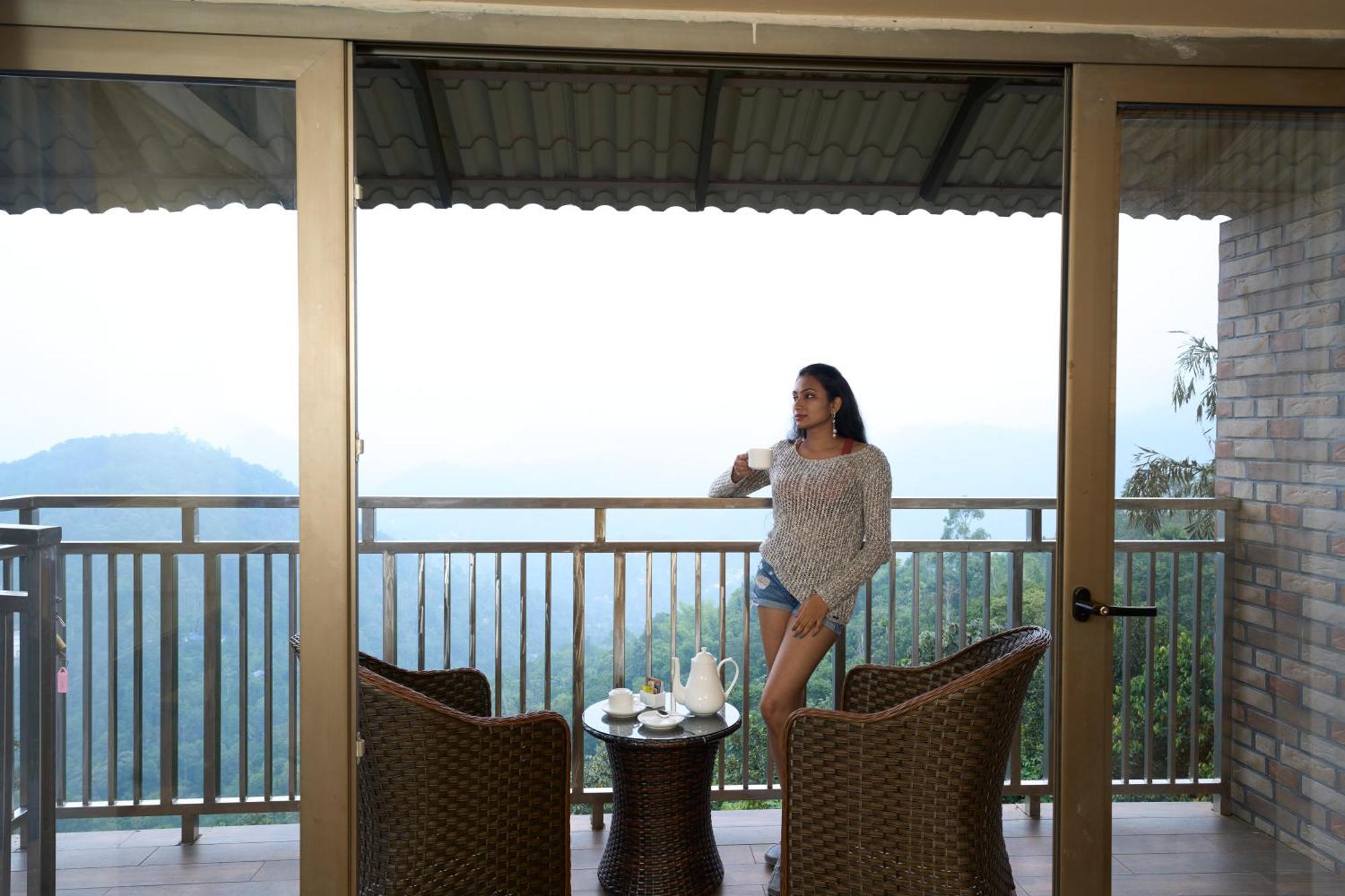 Elephant Passage Munnar Extérieur photo A guest at the resort